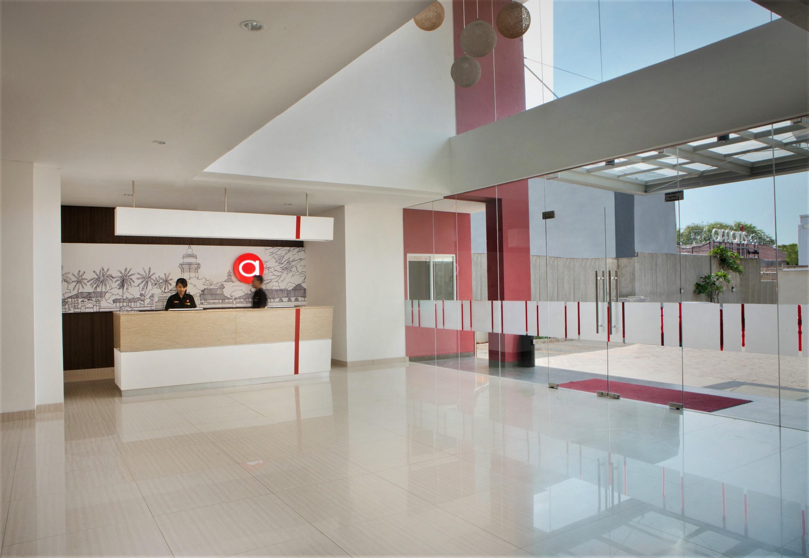 Lynn Hotel Serang Exterior foto